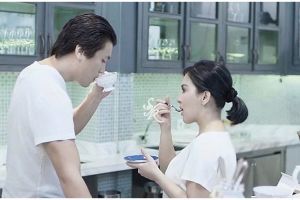 Vla puding buatannya dipuji suami, begini reaksi manja Syahrini