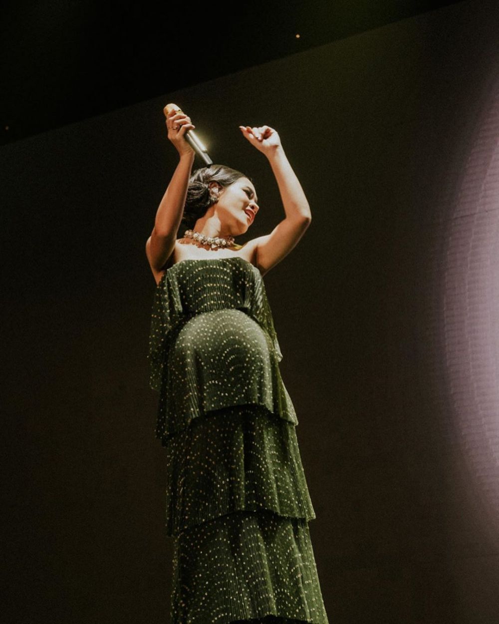 8 Potret Andien Aisyah pamer baby bump, hamil anak kedua