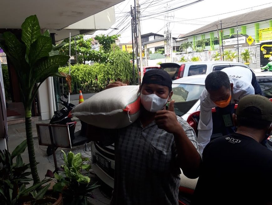 6 Potret Soimah salurkan bantuan saat pandemi corona, bikin salut