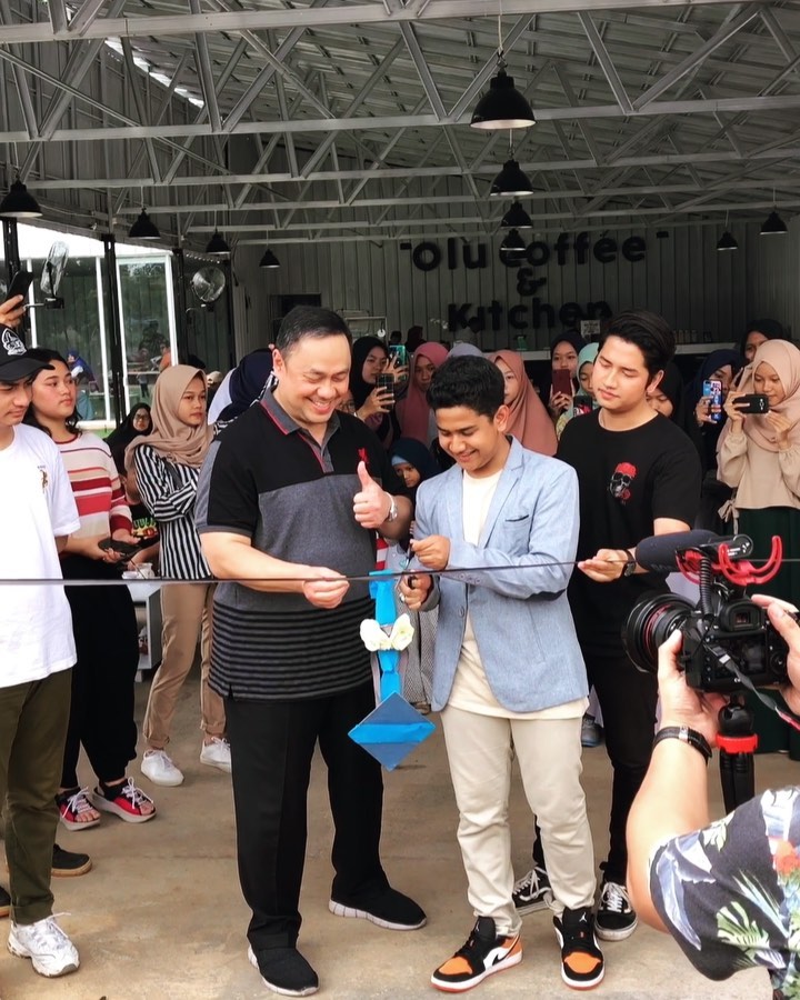 10 Gaya keseharian Syakir Daulay, penyanyi lagu Aisyah yang viral