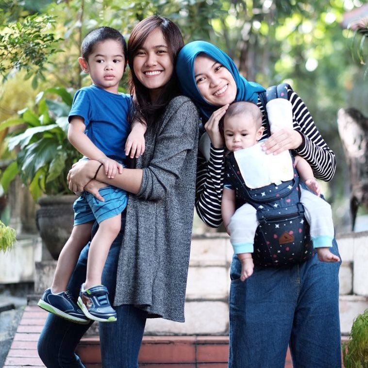 7 Potret kompak Alyssa Soebandono dan sang adik, bak saudara kembar