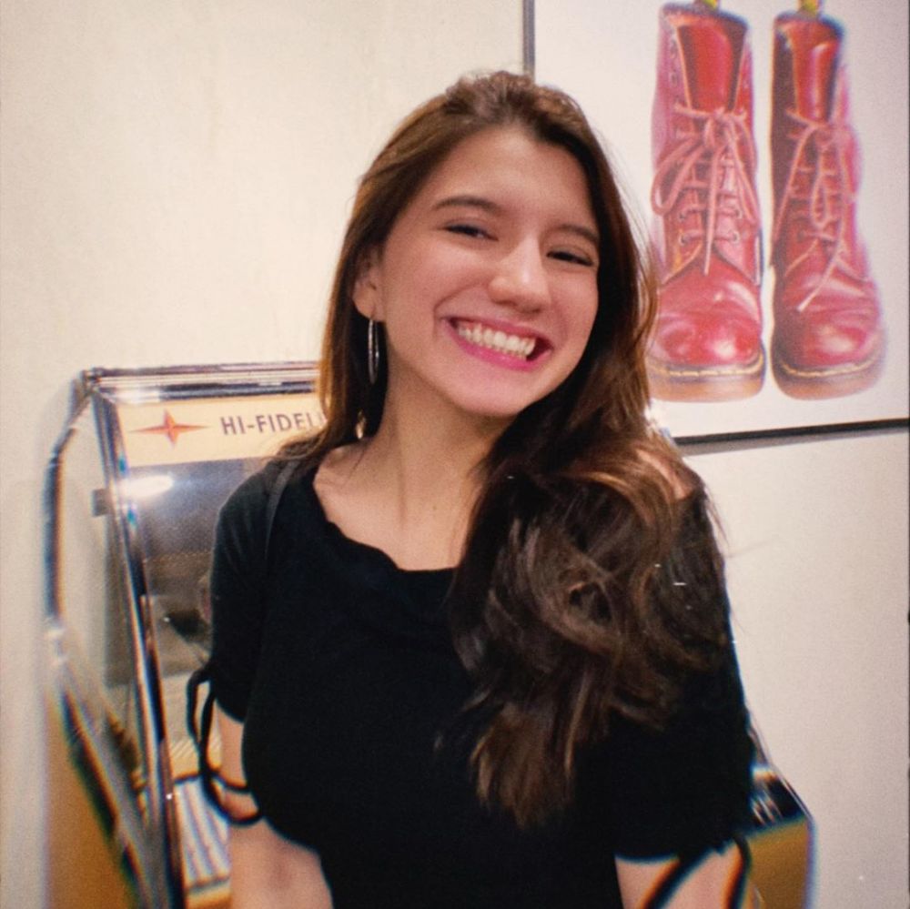 Beda gaya 9 seleb cantik langganan antagonis di luar sinetron