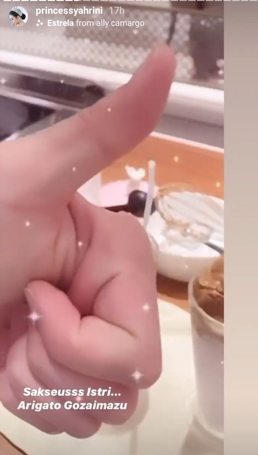 Cicipi dalgona coffee Syahrini, ini komentar Reino Barack