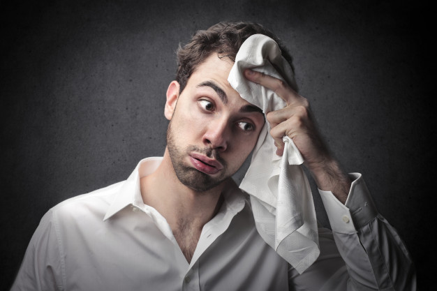 Cara aman mencegah penyebaran virus corona lewat sentuhan gadget