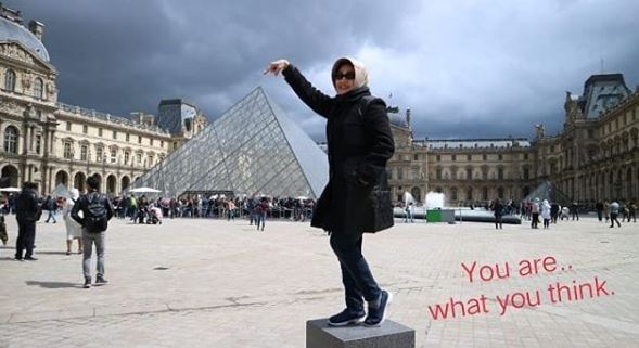 8 Pesona ibunda Rangga Azof yang awet muda di usia senja