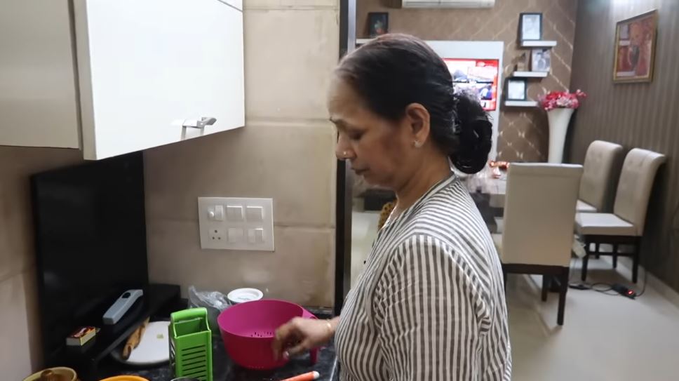 9 Penampakan rumah Vin Rana dan Nita Sofiana di India