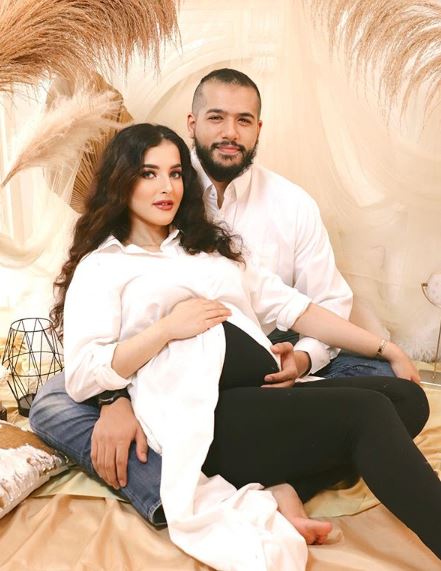 10 Potret pemotretan maternity Tasya Farasya di rumah, tetap kece