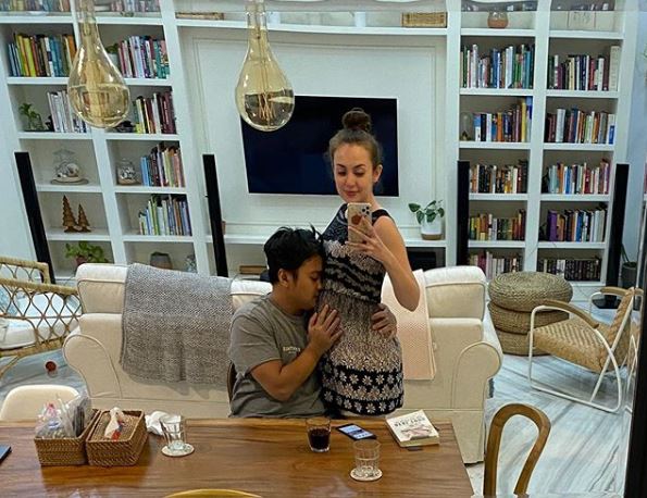 5 Seleb ini bersiap tak didampingi suami saat melahirkan