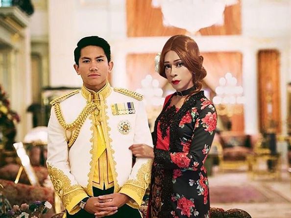 Unggahan Aming pose bareng Pangeran Mateen ini curi perhatian