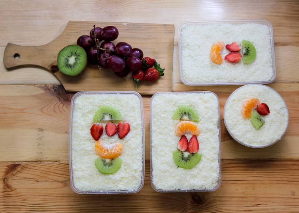 20 Resep salad buah yoghurt lezat, sehat, dan bikin nagih