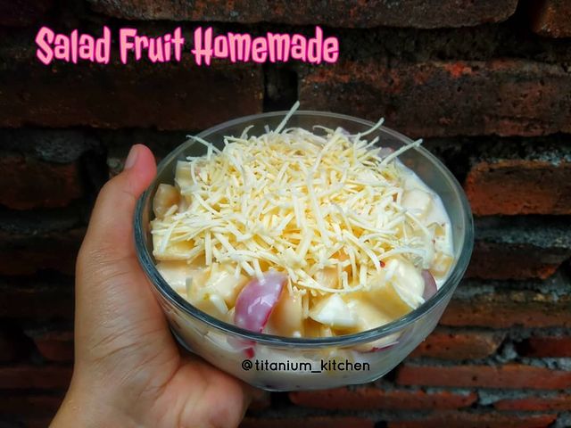 20 Resep salad buah yoghurt lezat, sehat, dan bikin nagih