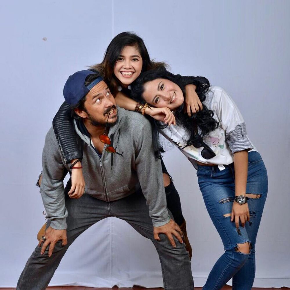 9 Kedekatan Raya Kitty dan Fathir-Fera Feriska, bak ortu kandung