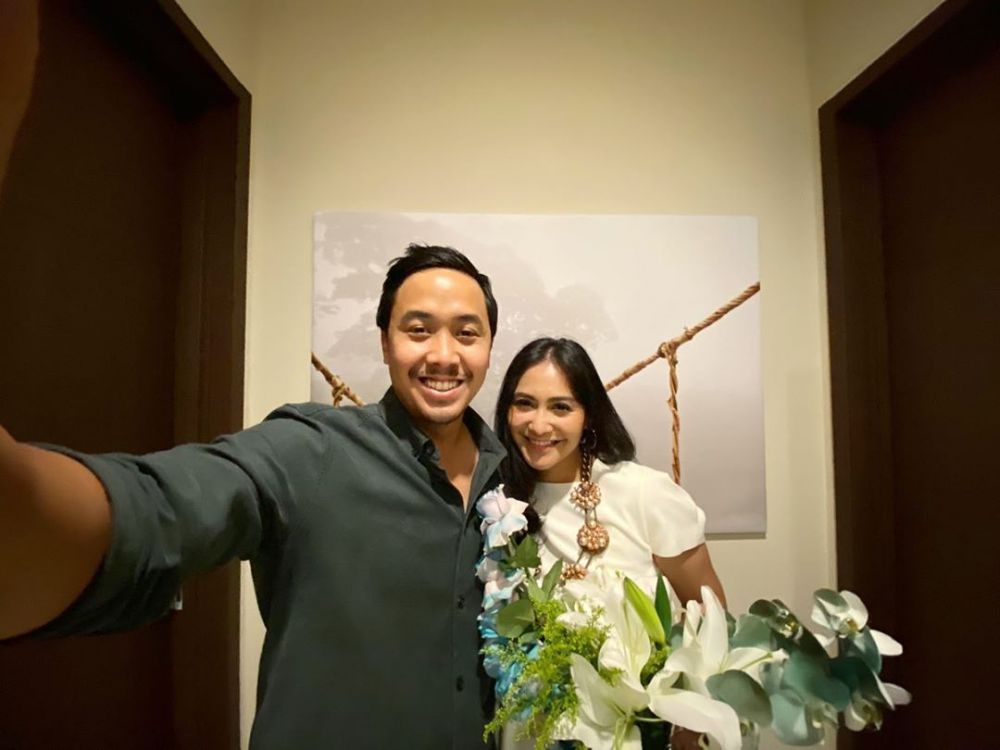 8 Momen ultah pernikahan Caca Tengker, romantis keliling Jakarta