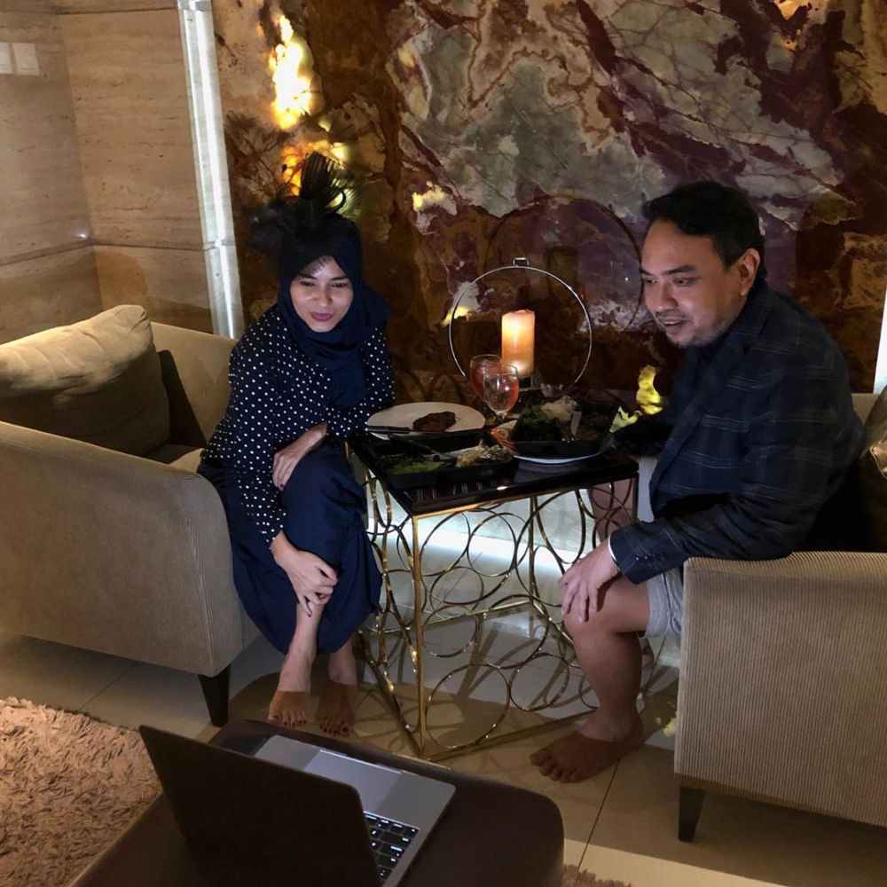 Momen ultah 10 seleb saat pandemi corona, meriah meski di rumah