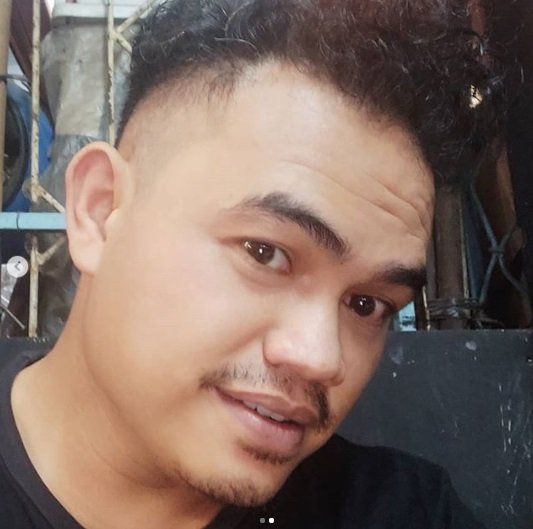 7 Potret Edwin kakak Nikita Mirzani yang jarang tersorot