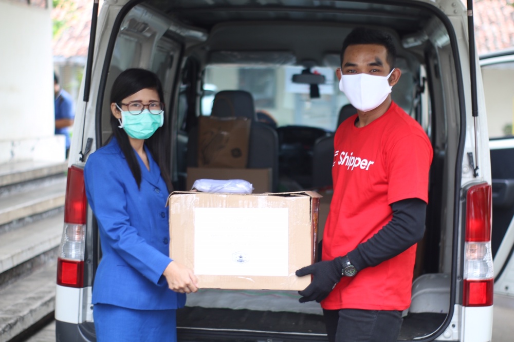 Perusahaan ini beri layanan logistik kegiatan donasi ke RS & Puskesmas