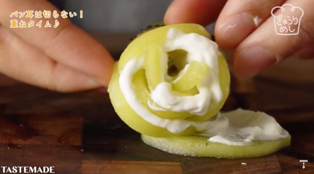 Cara membuat roti berbunga buah yang lagi ngetren di Jepang
