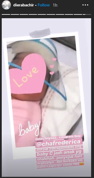 Selamat! Chacha Frederica melahirkan anak pertama