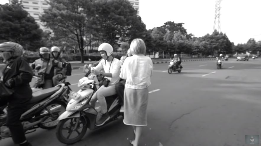 11 Momen Nikita Mirzani berbagi rezeki saat wabah corona, salut