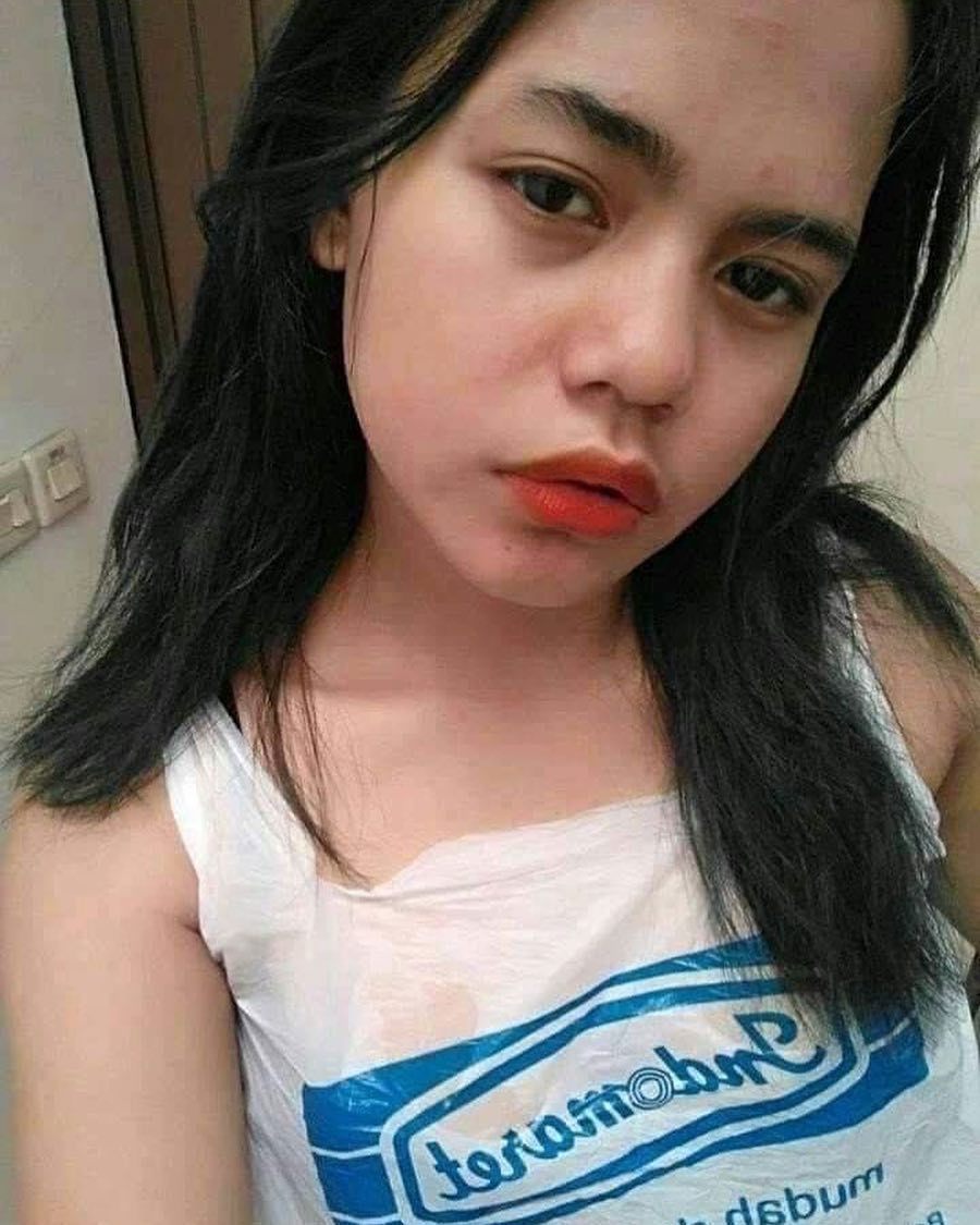 10 Lifehack nyeleneh pakai baju ini bikin tepuk jidat