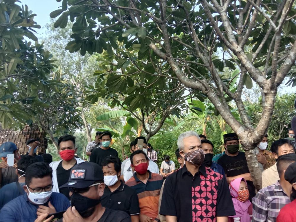 6 Momen haru pemakaman Didi Kempot, dihadiri ratusan pelayat
