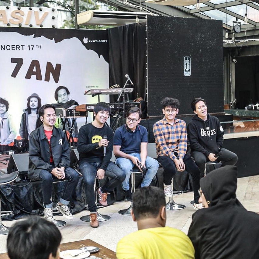 Kisah 7 penyanyi awali karier dari pengamen, termasuk Didi Kempot