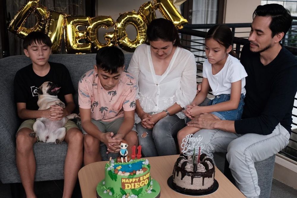 10 Momen ultah Diego anak Donna Agnesia, beda 4 hari dengan adiknya