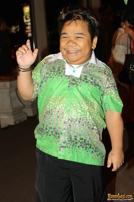 Kisah sedih 7 seleb meninggal saat Ramadan, terbaru Adi Kurdi