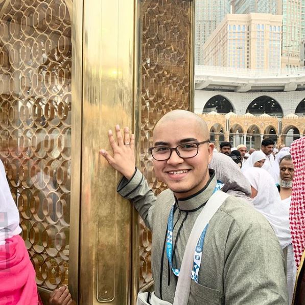 8 Potret terbaru pemeran 'Ricky' di Heart Series, gantengnya manglingi