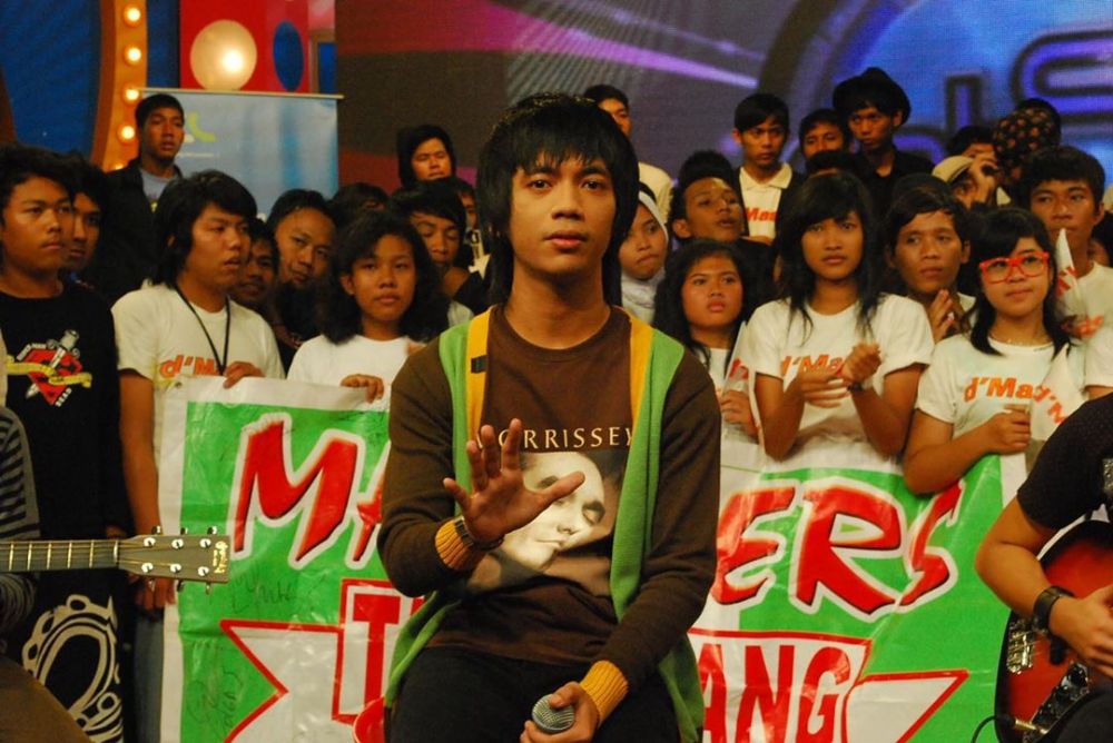 7 Potret lawas Rian D'masiv, penampilannya disebut mirip Pak Tarno