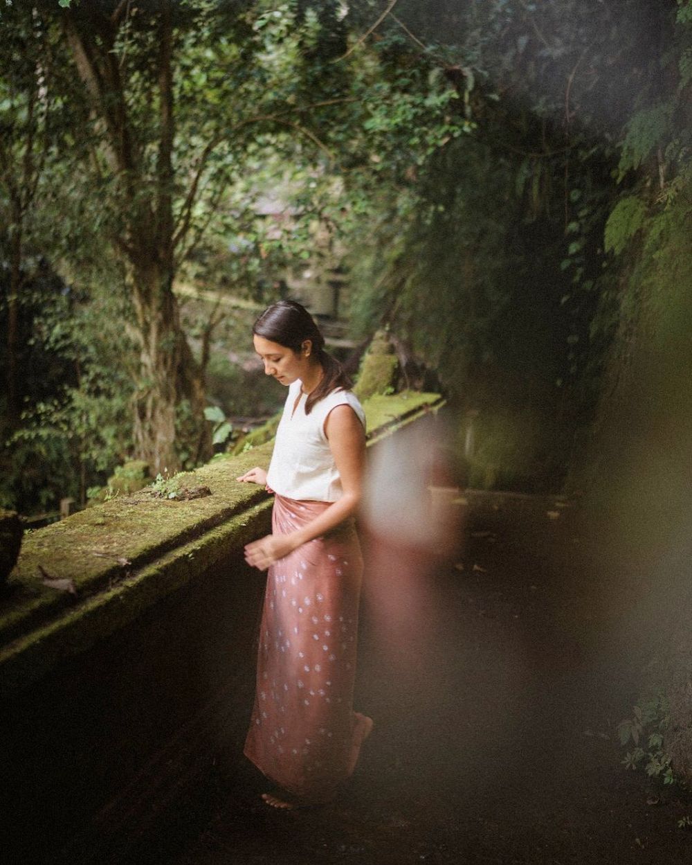 10 Potret Sri Maya, Ipar Happy Salma yang juga Putri Raja Ubud