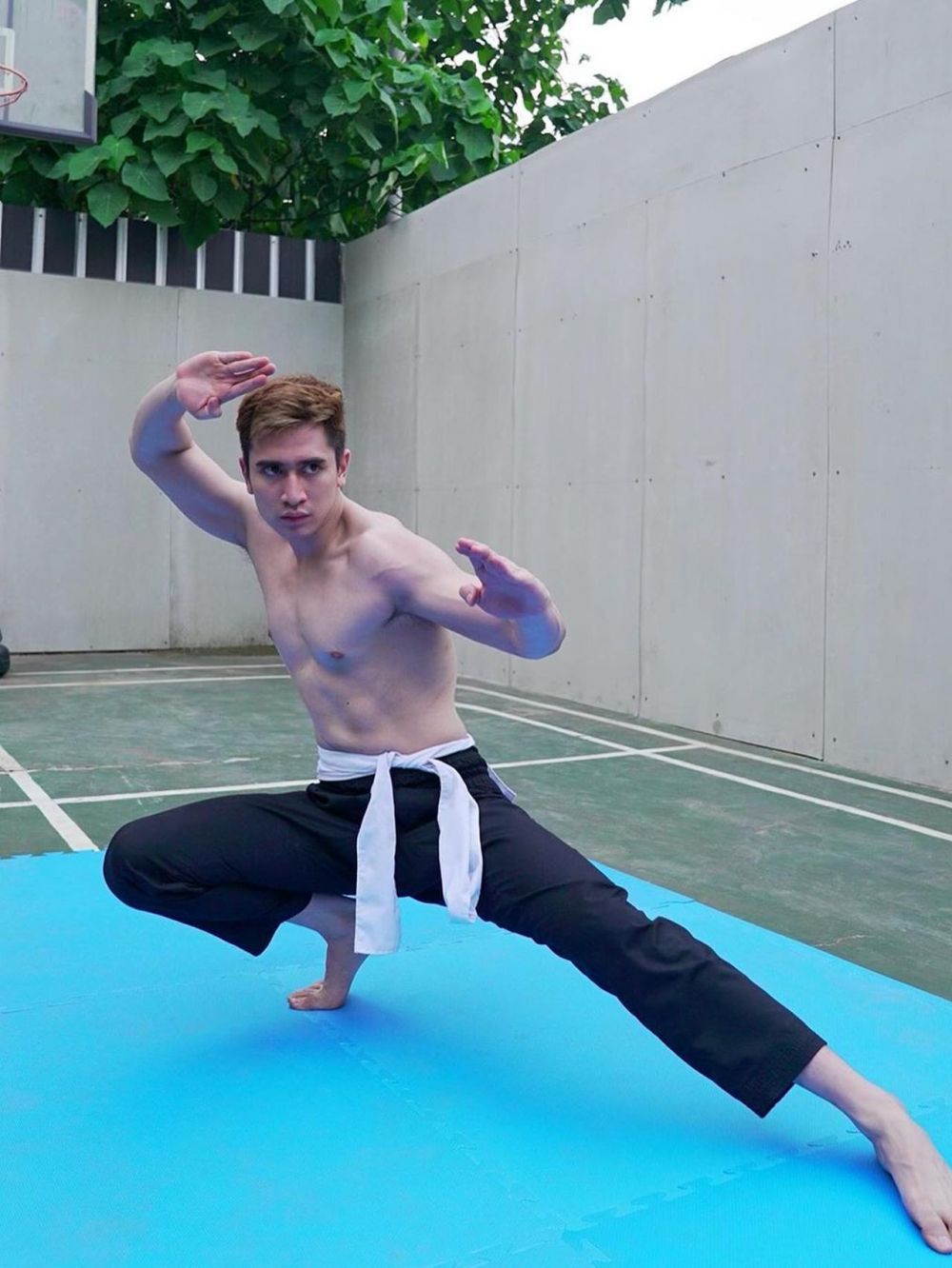 6 Momen seru Verrell Bramasta saat latihan pencak silat