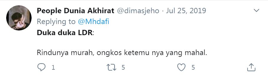 10 Cuitan Twitter suka duka LDR ini bikin ngelus dada