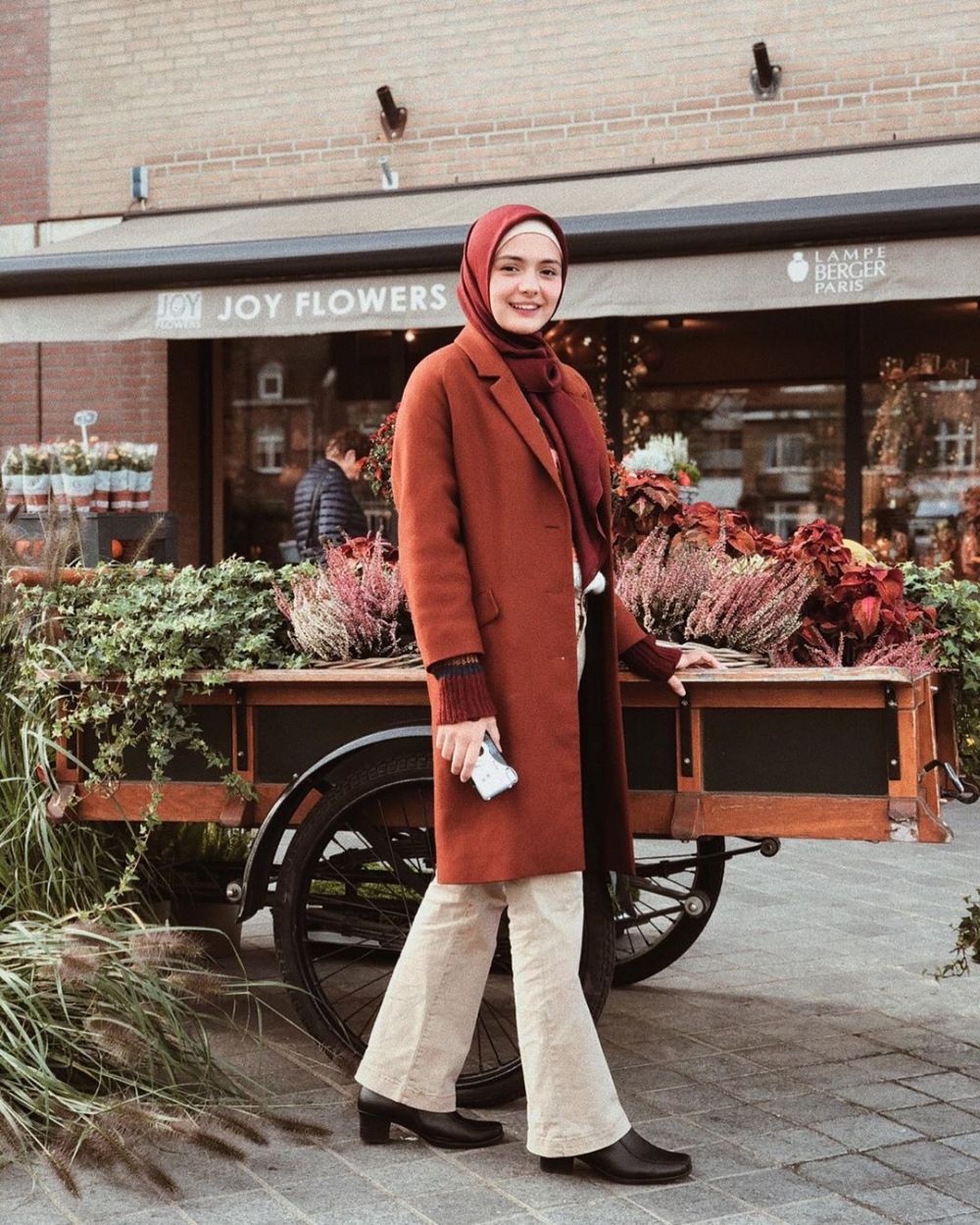 5 Potret Amanda Rawles pakai hijab, manglingi