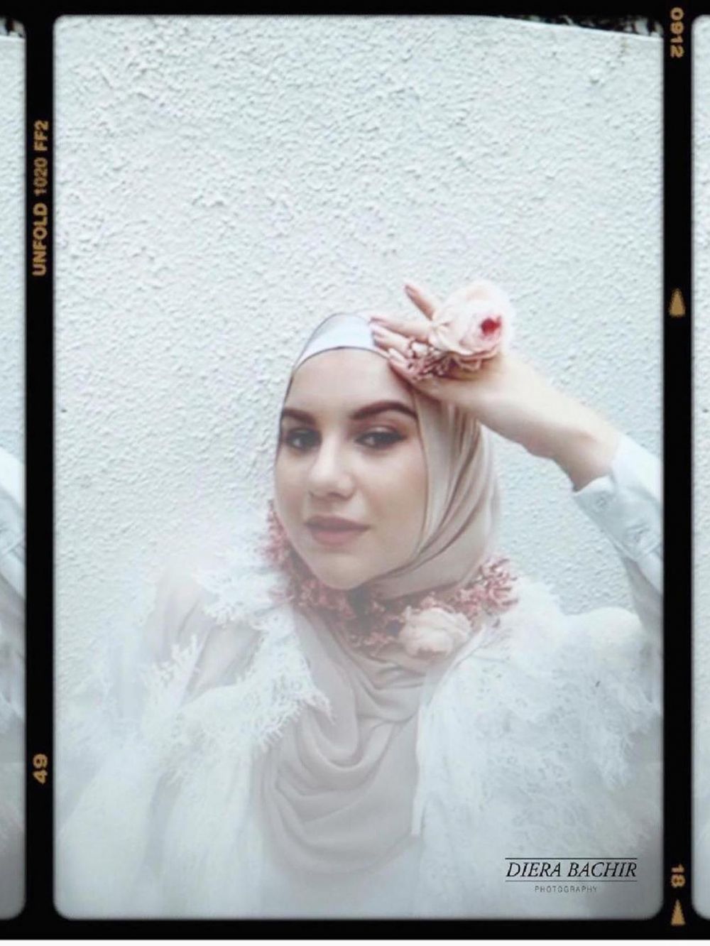 6 Potret maternity virtual Irish Bella, simpel tapi memukau