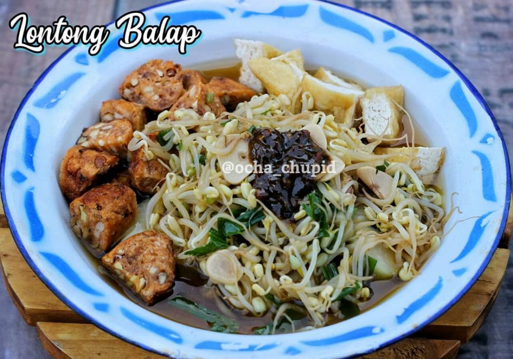 8 Resep kreasi menu lontong dari berbagai daerah, praktis & nikmat