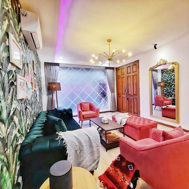 5 Potret ruang tamu Marshanda, mewah dan Instagramable