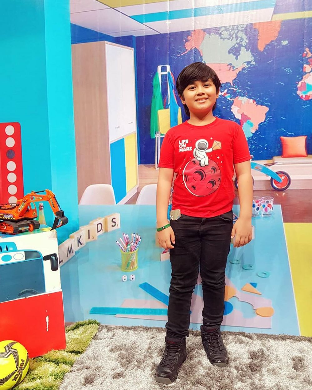 10 Potret Muzakki Ramdhan, pengisi suara animasi 'Nussa'