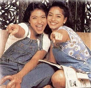 10 Potret kompak Kajol dan Tanishaa Mukerji, sibling goals