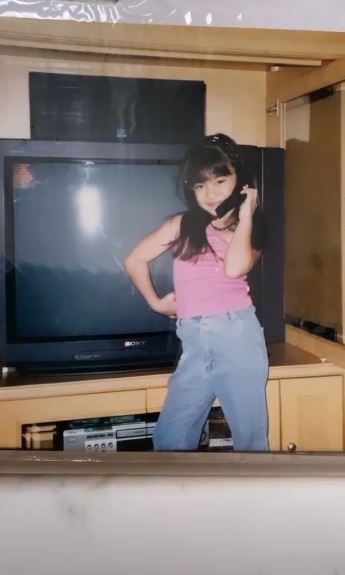 10 Potret masa kecil Felicya Angelista, senyumannya khas