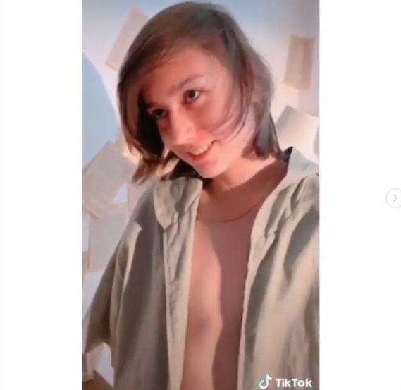 Video cowok berparas jelita ini bikin cewek pada minder