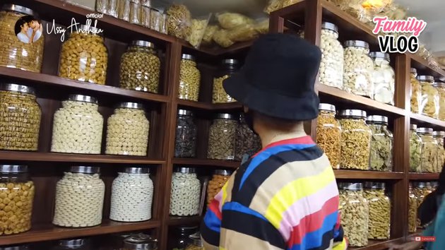 10 Momen Ussy Sulistyawati belanja sembako saat hamil besar