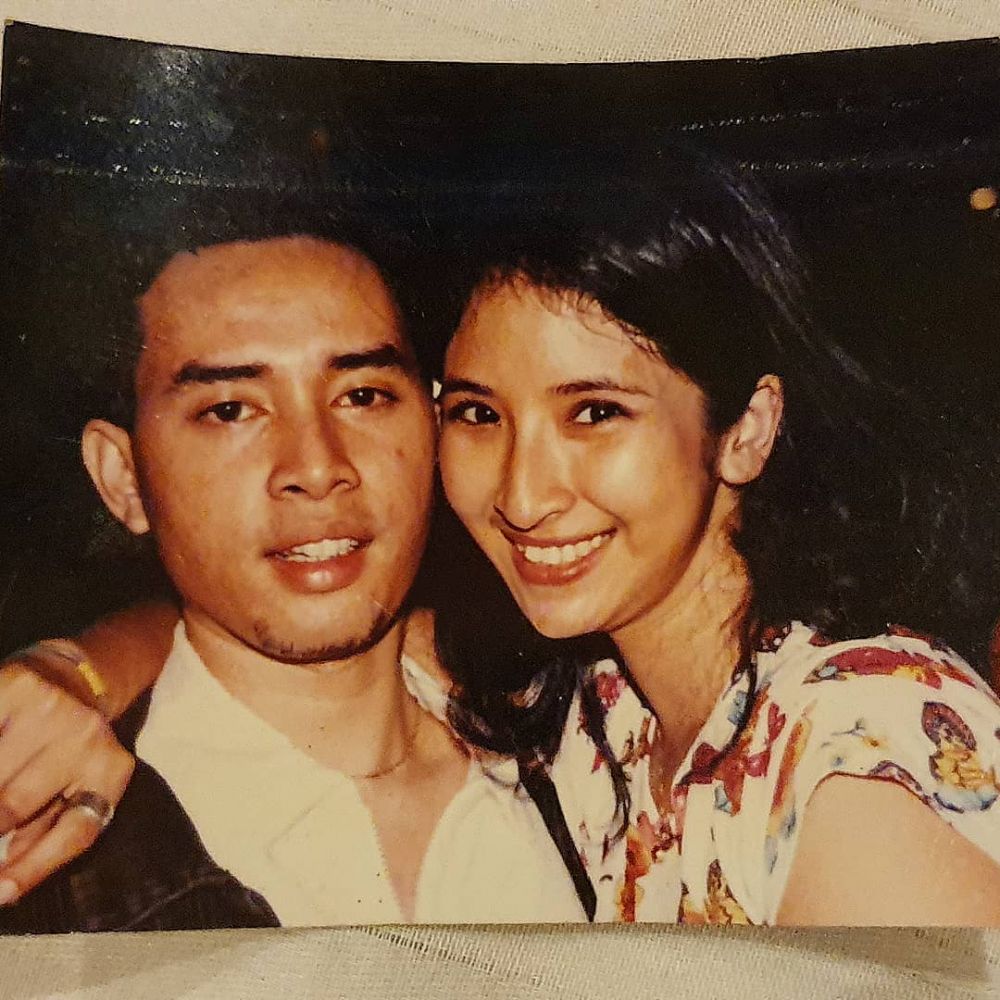 Ceritakan masa kecil, ini 10 potret lawas Novita Angie