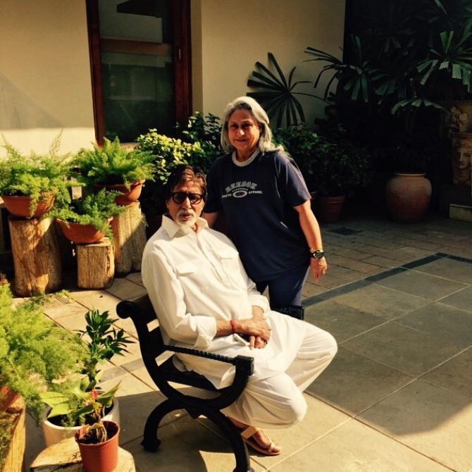 13 Penampakan rumah mewah Amitabh Bachchan, bergaya modern klasik