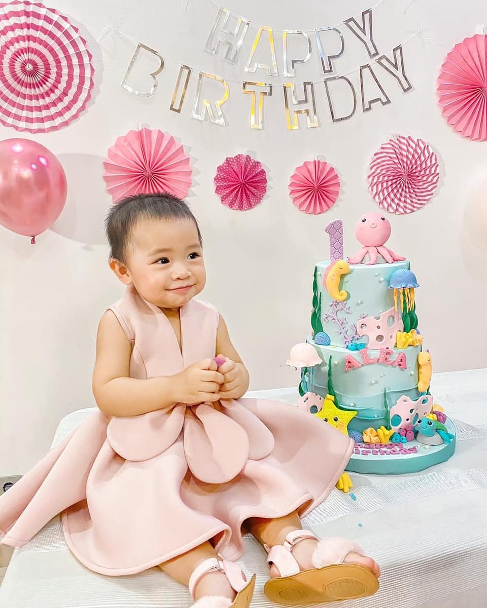 10 Gaya gemas Alea anak Raditya Dika, bukti bayi fotogenik