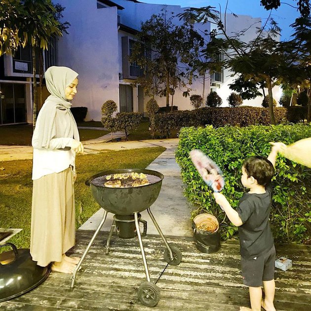 10 Potret rumah Tya Arifin di Malaysia, menantu Siti Nurhaliza