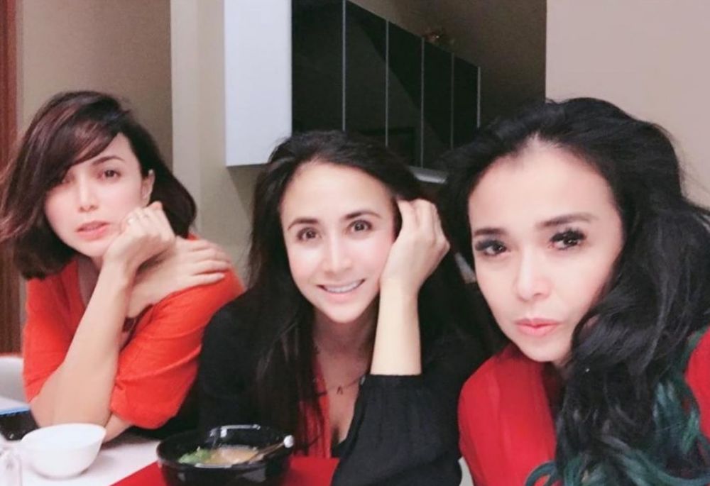 8 Momen Jennifer Jill & saudara kandung, parasnya curi perhatian