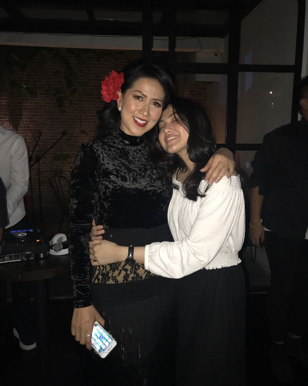 Momen akrab 9 seleb dengan ibunda kekasih, calon menantu & mertua