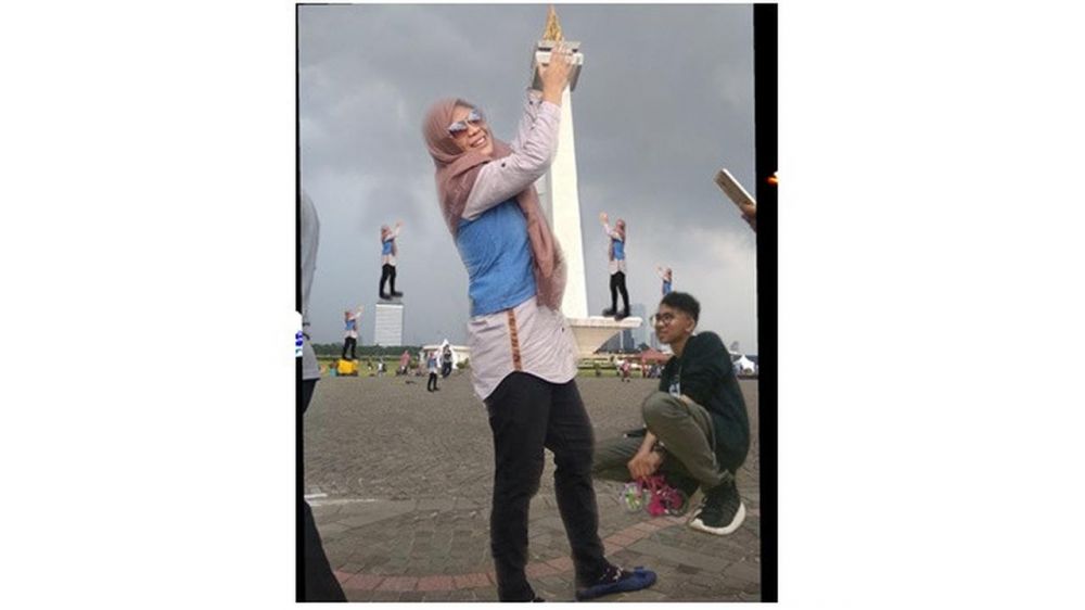 7 Editan main sepeda di luar ruangan, bikin tepuk jidat