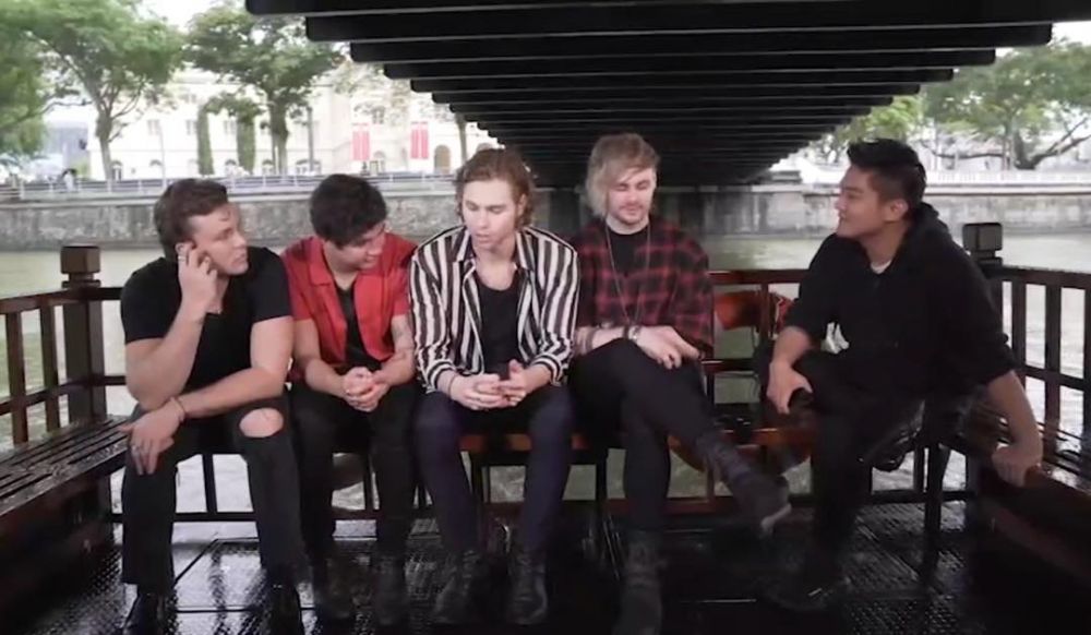 12 Momen Boy William bareng artis luar negeri, ada Hailee